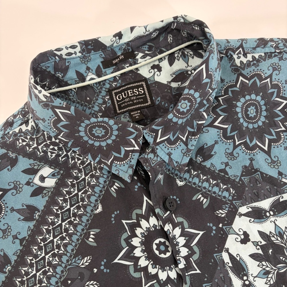 Guess Mens Slim Fit Paisley Mandala Patchwork Button Up Shirt Blue Black Medium